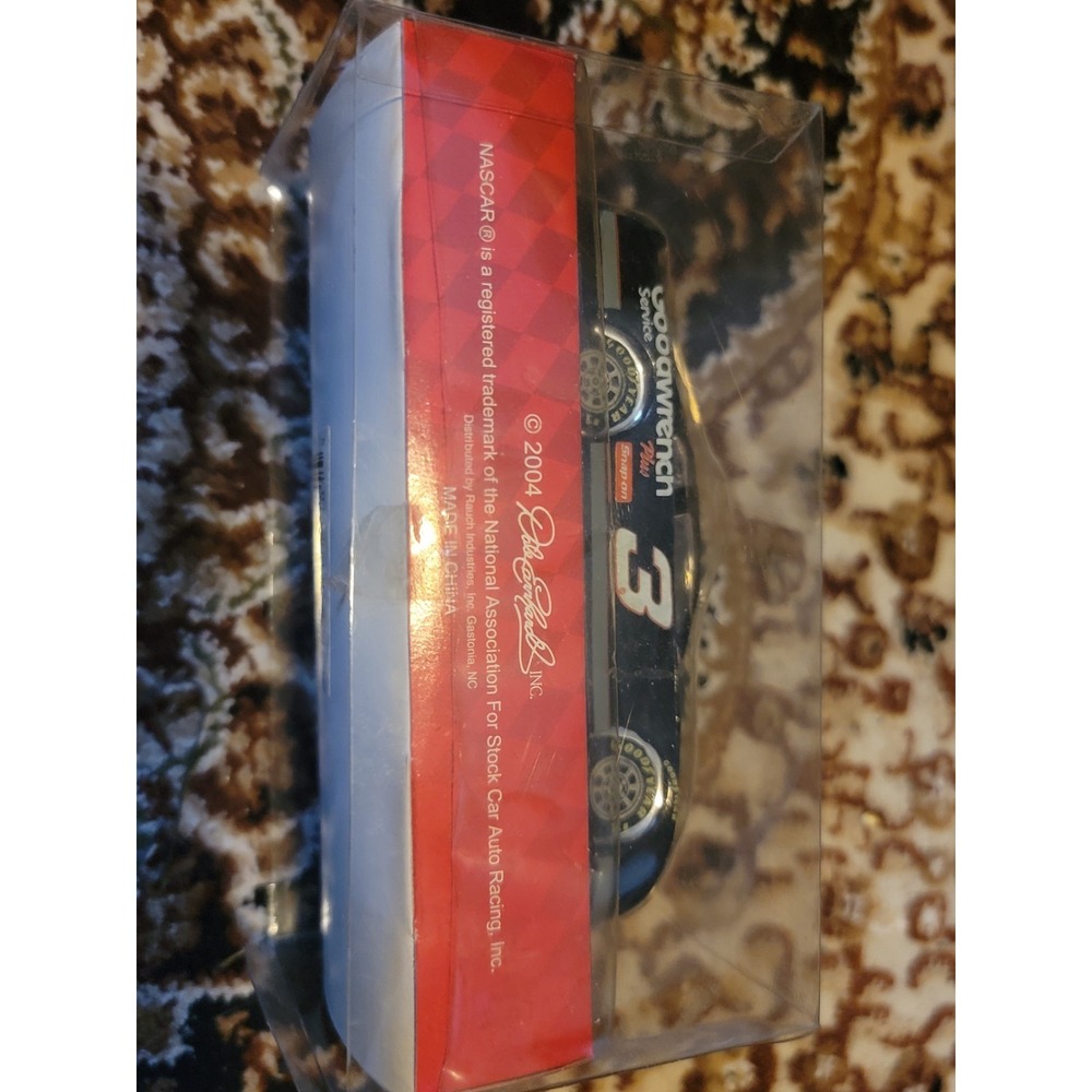 Dale Earnhardt‎ Sr. #3 NASCAR GLASS Ornament  Goodwrench Black  2004 - Picture 3 of 6